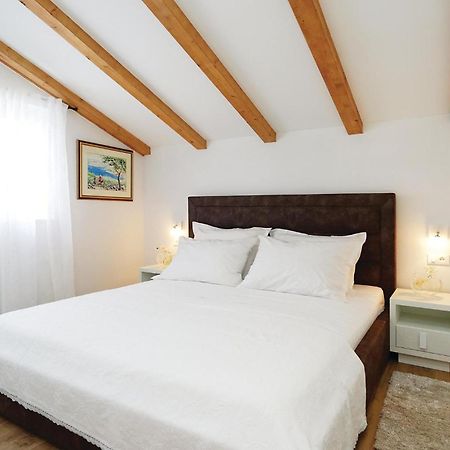 Lovely Home In Sibenik With Wifi Екстер'єр фото