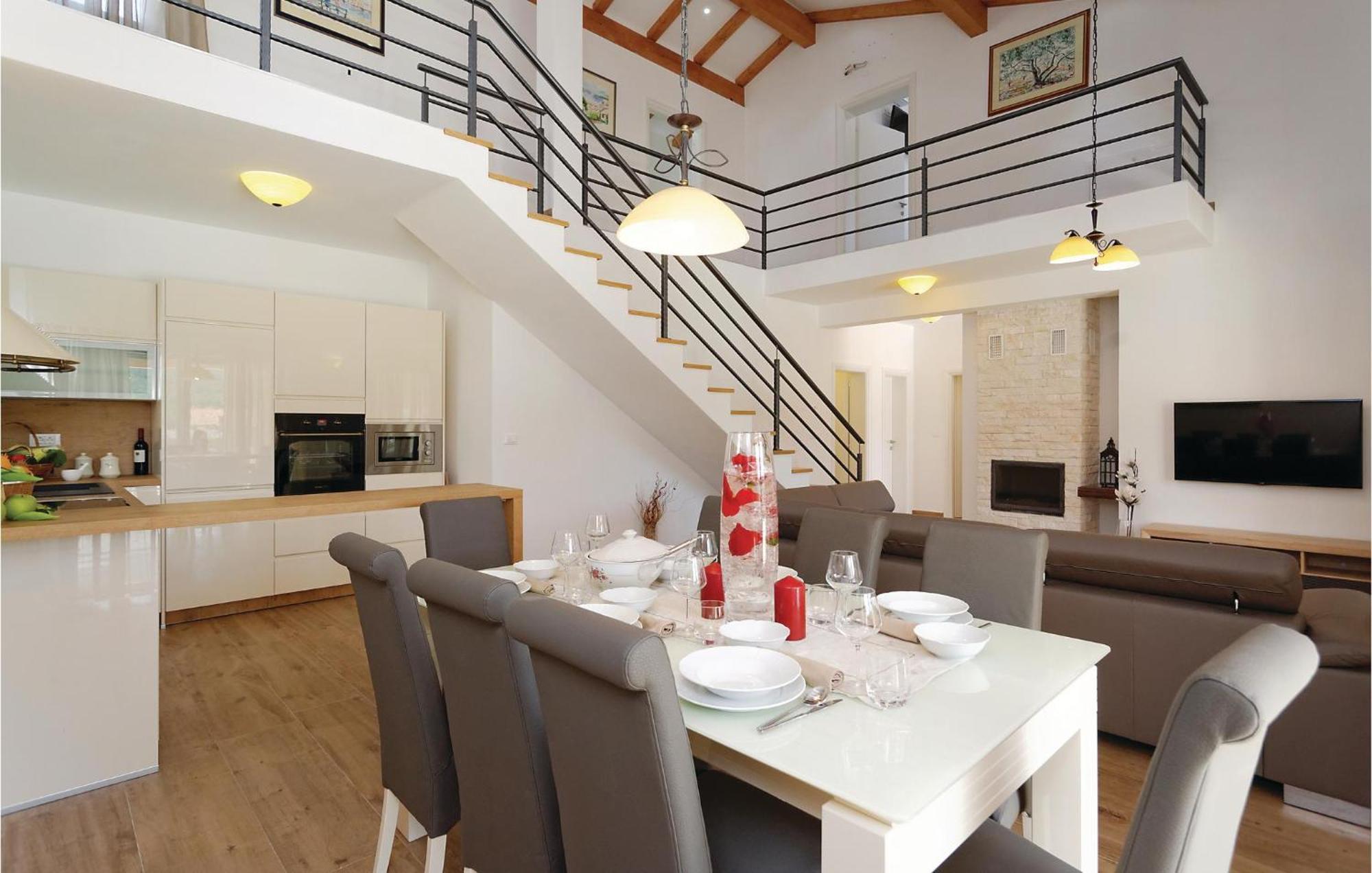 Lovely Home In Sibenik With Wifi Екстер'єр фото