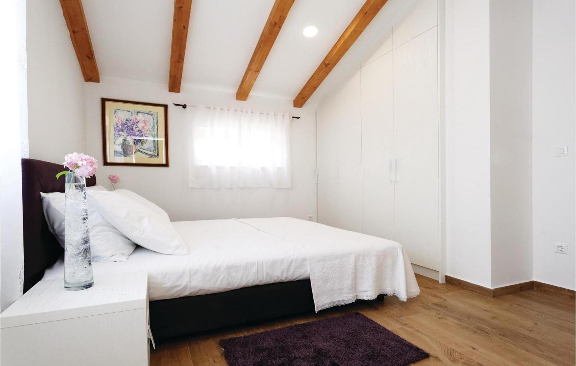 Lovely Home In Sibenik With Wifi Екстер'єр фото