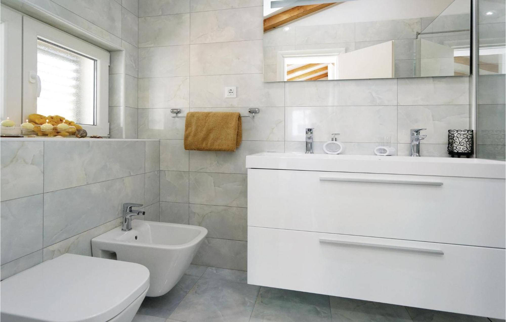 Lovely Home In Sibenik With Wifi Екстер'єр фото