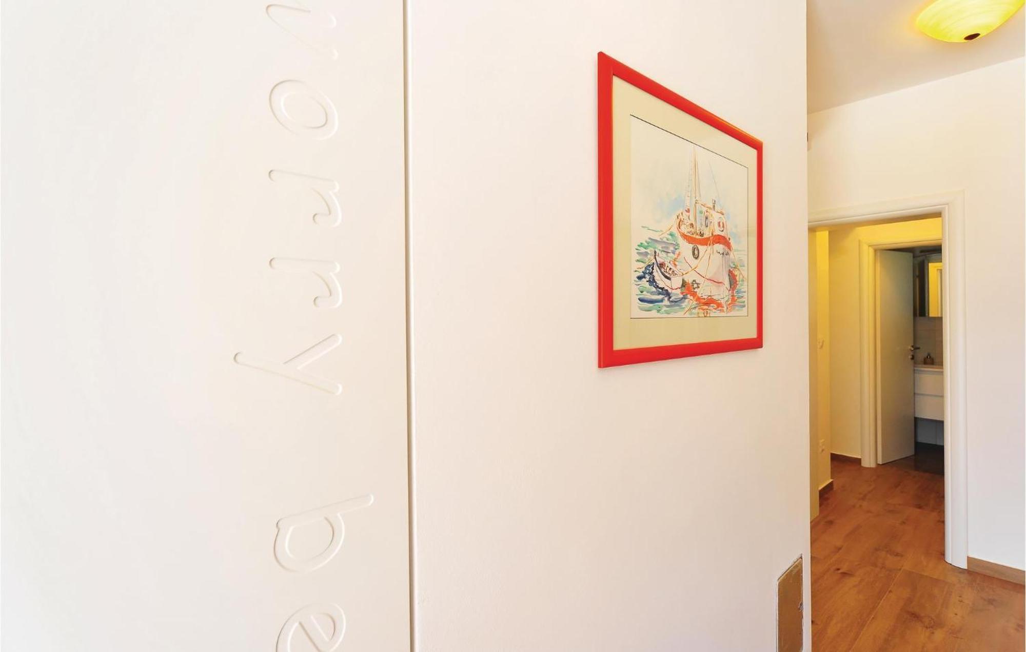 Lovely Home In Sibenik With Wifi Екстер'єр фото